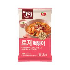 DongWon Topokki con salsa picante de rosas