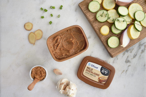 Wang Korea Mild Soy Bean Paste, Fermented - 450g/15.87oz