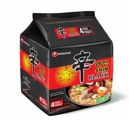 Nongshim Shin Black Ramen with beef bone broth (4 pack) - 520g/18.34oz